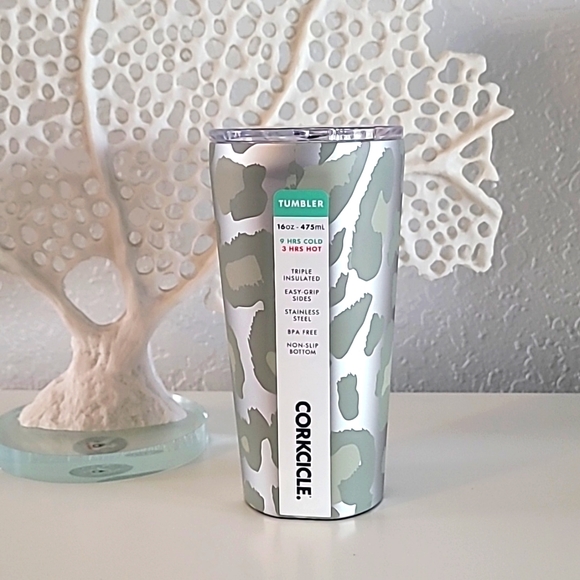 Corkcicle Other - 🐆NWT🐆 Corkcicle Snow Leopard Tumbler